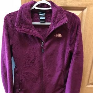 Size Small Women’s Northface in great condition!